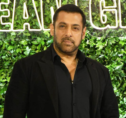 Salman Khan in 2023 1 cropped LIC Kanyadan Policy